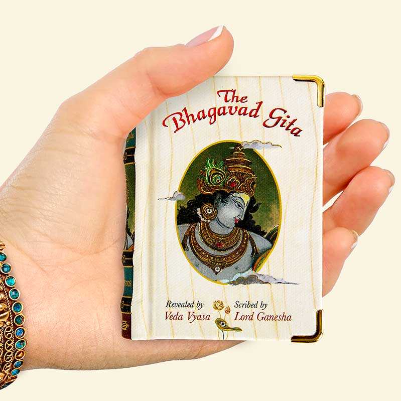 Bhagavad Gita Book - A7 Size Wooden Boxed Edition